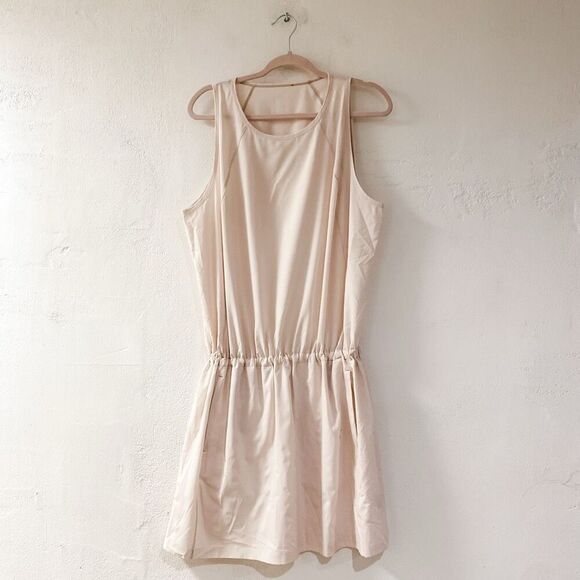 Arc'teryx Contenta Mini Dress in Blush Extra Large - Picture 1 of 7